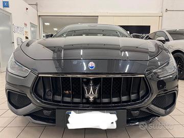 Maserati Ghibli 3.0 v6 275cv