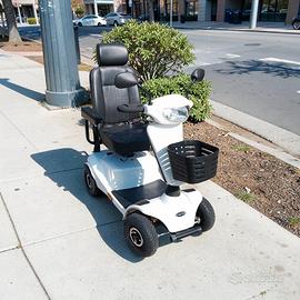 Scooter per Anziani e Disabili 4 ruote come nuovo