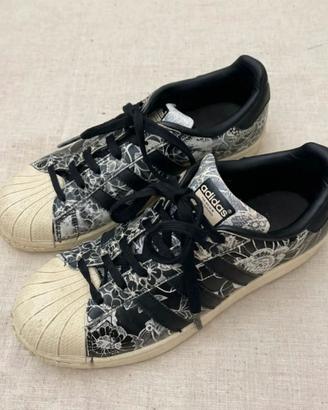 Scarpe Adidas Superstar numero 39
