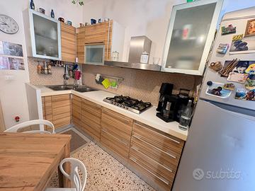 Cucina completa di elettrodomestici