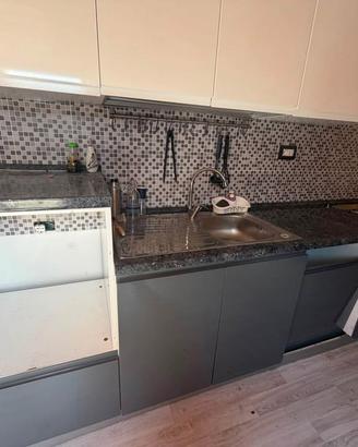Cucina componibile stile moderno