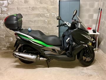 Kawasaki J300 ABS