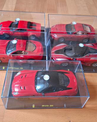 Lotto 18 modellini ferrari scala 1/24