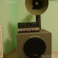 Amplificatore con tromba e woofer