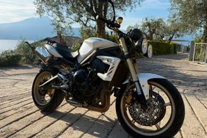 Triumph street triple