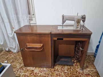 Macchina da cucire anni 50/60