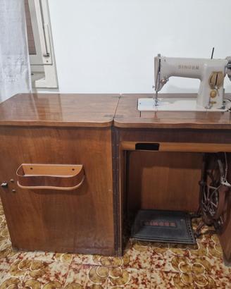 Macchina da cucire anni 50/60