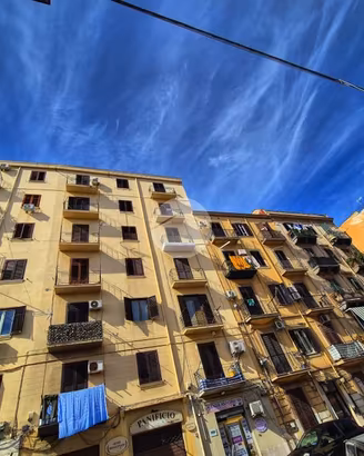 4 LOCALI A PALERMO