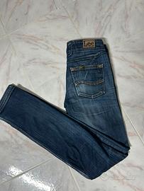 Jeans lee