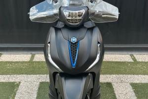 Piaggio Beverly 400 S 06/2025 Pari al nuovo