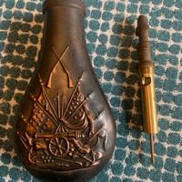 Fiaschetta a pera per polvere da sparo avancarica