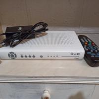 Decoder sky HD bianco modello DS831NS 
Funzionante