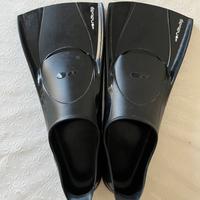 Pinne nuoto corte
