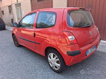 RENAULT TWINO