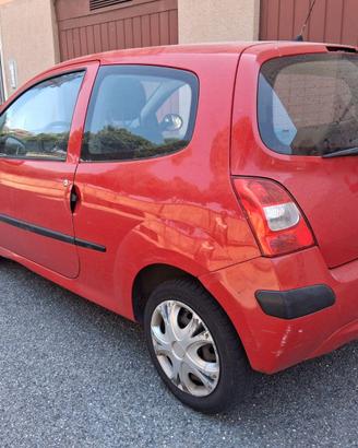 RENAULT TWINO