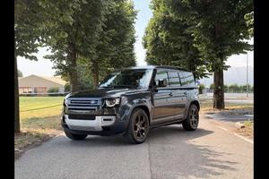 Stupendo Defender 110 del 24 - pari al nuovo