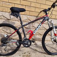 Bicicletta MTB GIANT