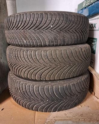N. 4 Pneumatici invernali - SOLO RITIRO A MANO