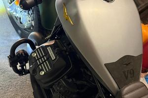 Moto guzzi BOBBER V9 centenario 2023