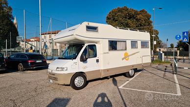 Camper Benimar
