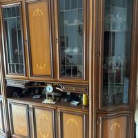 Mobili classici in legno massello