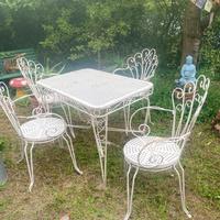 tavolo giardino in ferro con 4 sedie