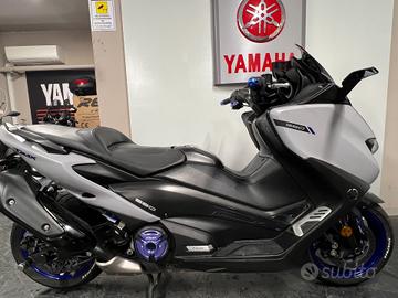 Yamaha TMAX 560