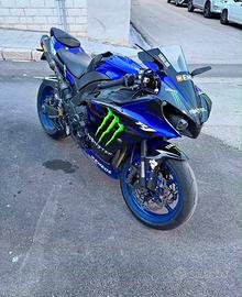 Yamaha r1