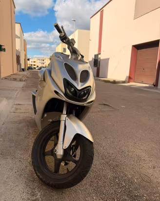 Yamaha Aerox 50