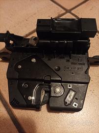 serratura bagagliaio elettrico BMW f31 da sistemar