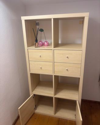 Libreria Ikea Kallax in rovere con i cassetti
