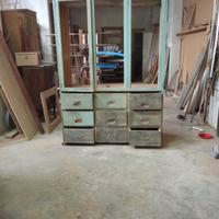 mobili antichi in castagno genere shabby chic