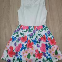 vestito smanicato floreale elegante 