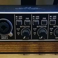 Behringer U-Phoria UMC404HD