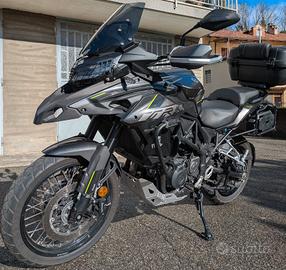 Benelli trk502x con scarico gpr 
