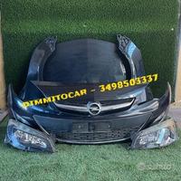 Opel Astra 2012 Ricambi parte anteriore