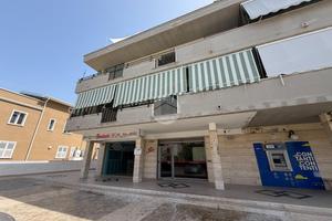 NEGOZIO A CAPACCIO