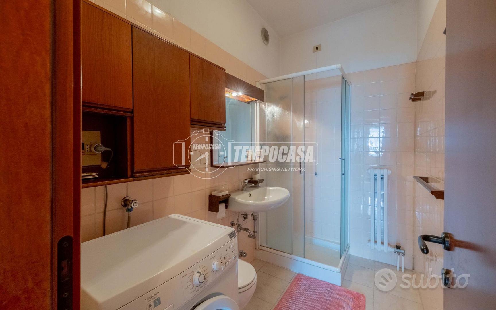 Apartment in Milano, Quartiere Ca' Granda Sud, Municipio 9 - Altro