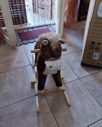 Cavallo dondolo