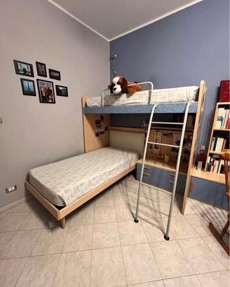 letto  a castello con sistema a ribalta