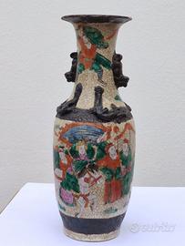 Antico vaso cinese in ceramica smaltata