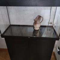 Aquario e mobiletto di appoggio nero Juwel