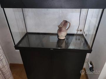 Aquario e mobiletto di appoggio nero Juwel