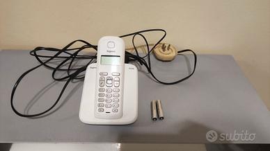 telefono cordless con batterie  da sostituire 