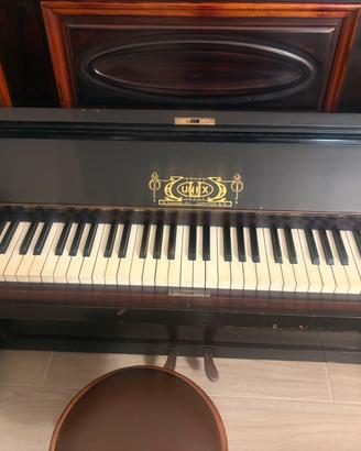 Pianoforte verticale