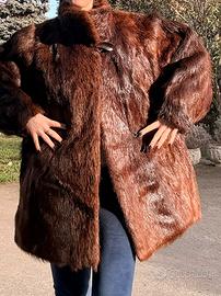 Pelliccia meta gamba