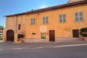 CASA SEMINDIPENDENTE A GRANA