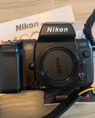 Nikon N8008 AF Camera a pellicola
