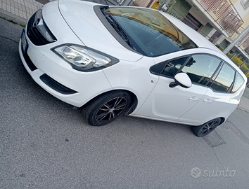 Opel Meriva 1.4 turbo GPL