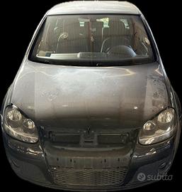 GOLF 5 GTI COLORE NERO